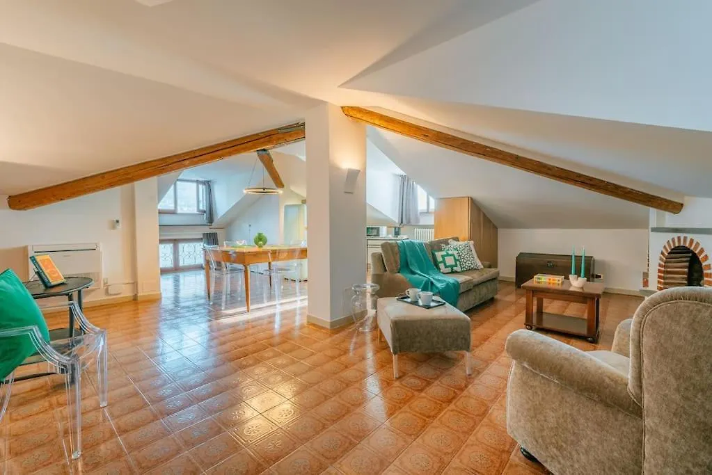 Villa Glicine, By R Collection Apartment Brienno