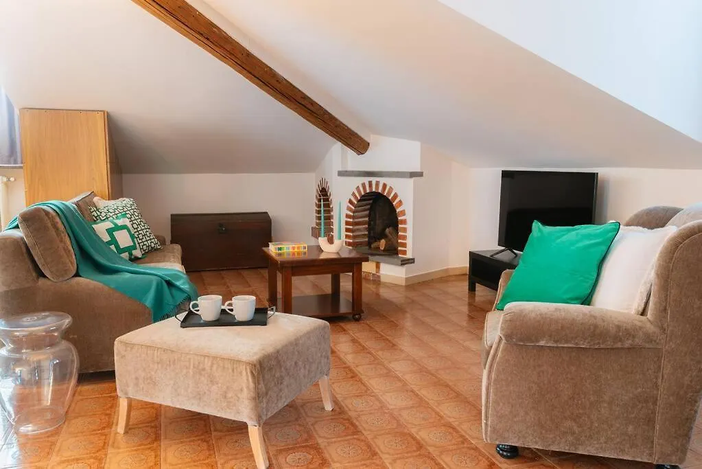Villa Glicine, By R Collection Apartment Brienno Italien